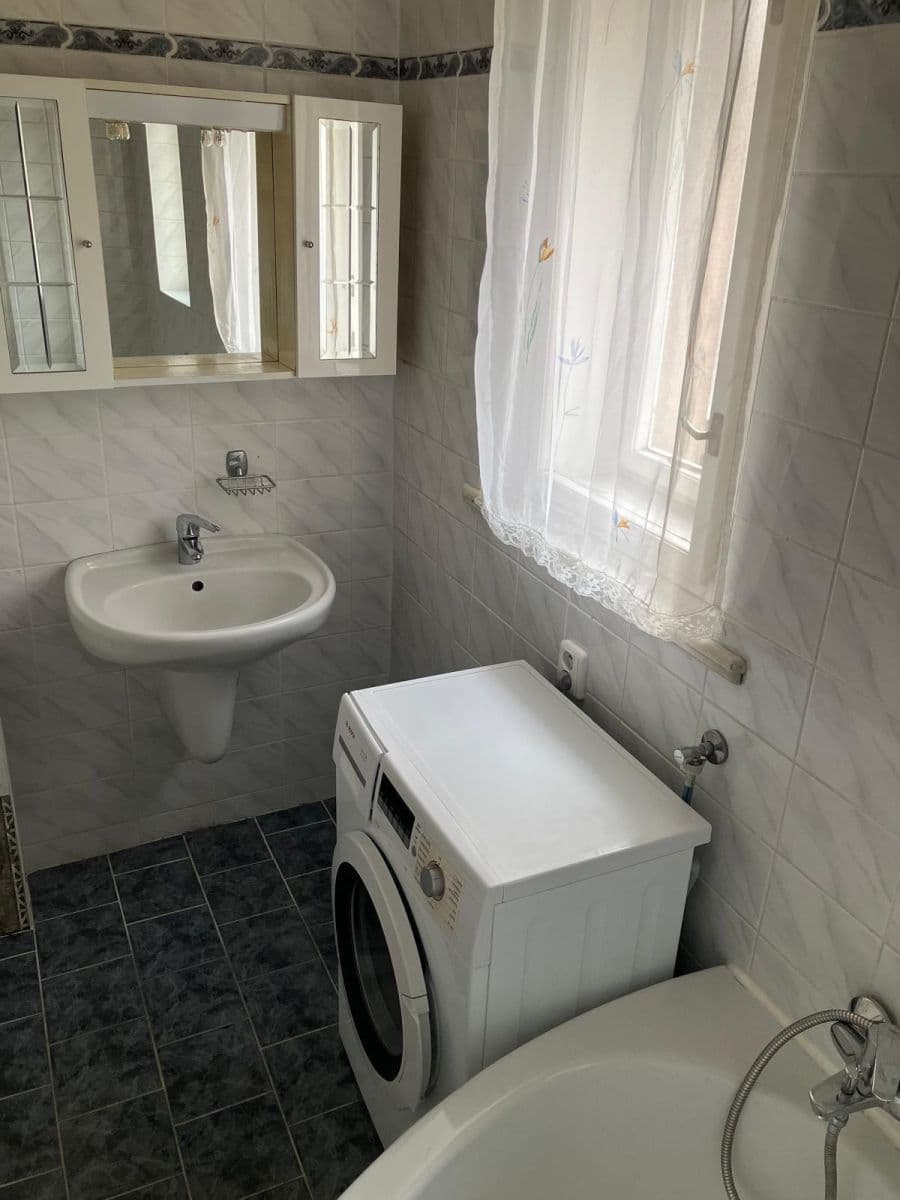 Pronájem bytu 1+1 55 m², Gabčíkova, Praha, Praha Pronájem bytu 1+1 55 m², Gabčíkova, Praha, Praha