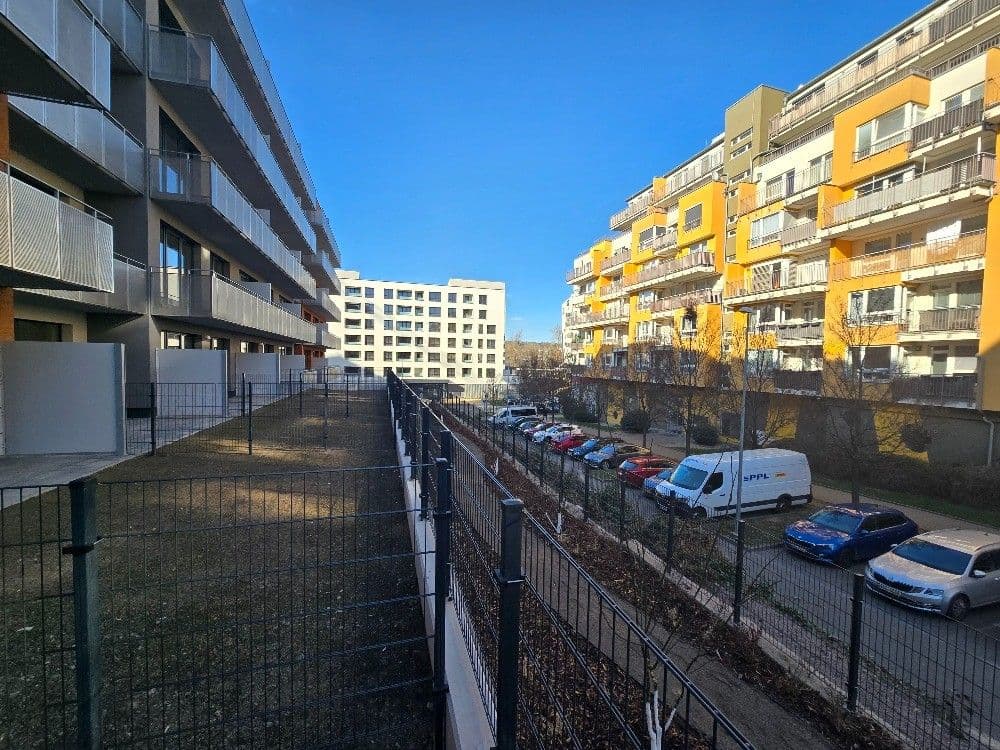 Pronájem bytu 1+kk 35 m², Pod Harfou, Praha, Praha Pronájem bytu 1+kk 35 m², Pod Harfou, Praha, Praha