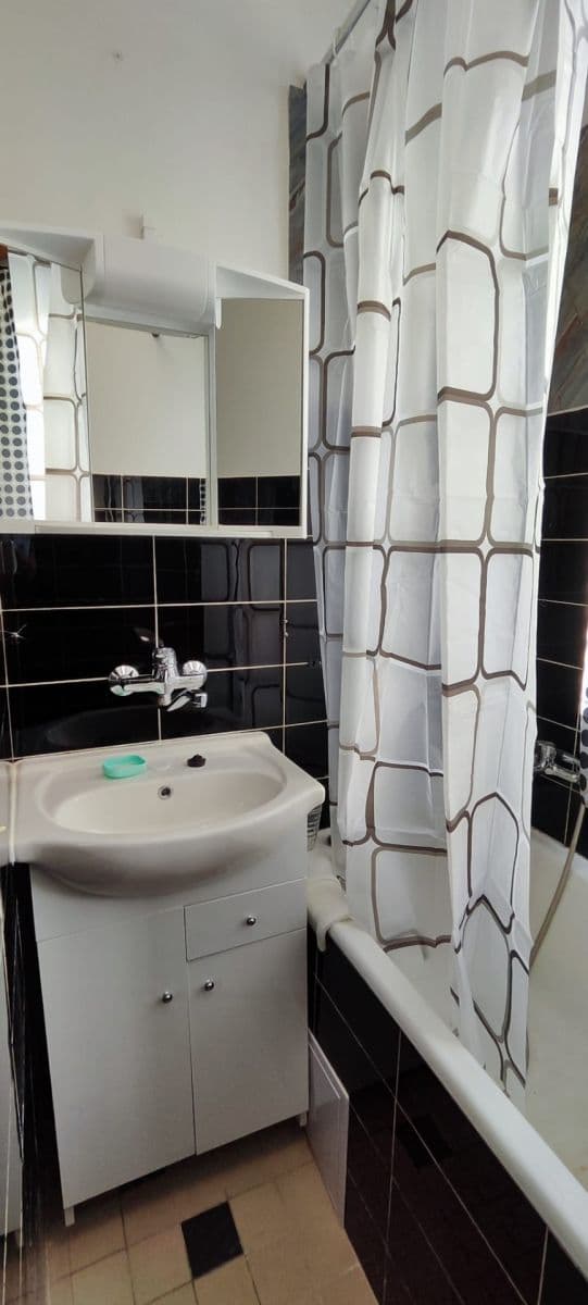 Prodej bytu 2+1 56 m², Královická, Praha, Praha Prodej bytu 2+1 56 m², Královická, Praha, Praha