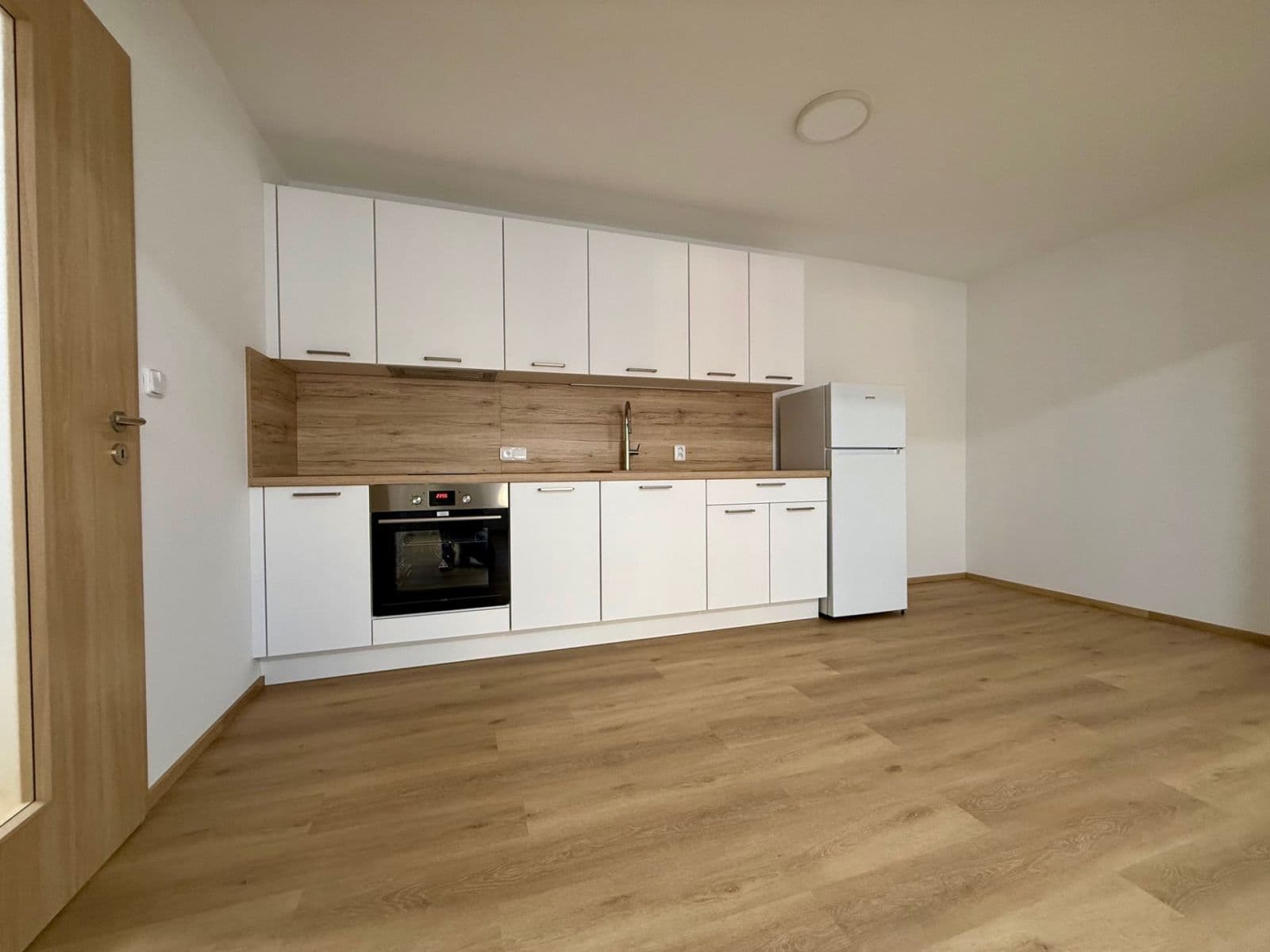 Pronájem bytu 2+kk 53 m², Mochovská, Praha, Praha Pronájem bytu 2+kk 53 m², Mochovská, Praha, Praha