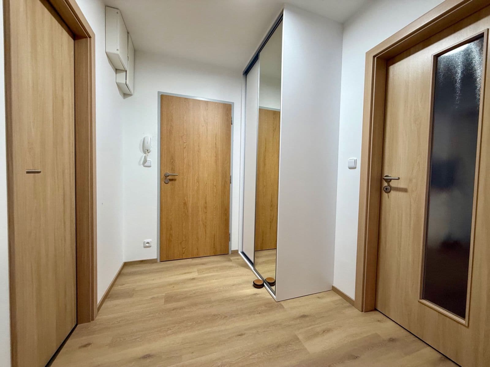 Pronájem bytu 2+kk 53 m², Mochovská, Praha, Praha Pronájem bytu 2+kk 53 m², Mochovská, Praha, Praha