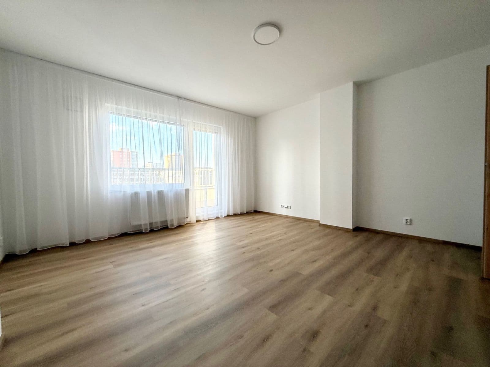 Pronájem bytu 1+kk 34 m², Mochovská, Praha, Praha Pronájem bytu 1+kk 34 m², Mochovská, Praha, Praha