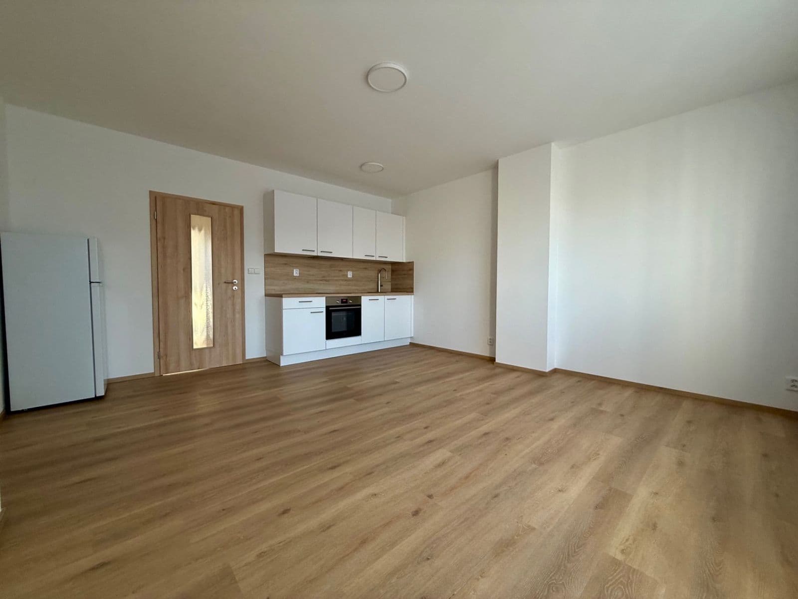 Pronájem bytu 1+kk 34 m², Mochovská, Praha, Praha Pronájem bytu 1+kk 34 m², Mochovská, Praha, Praha