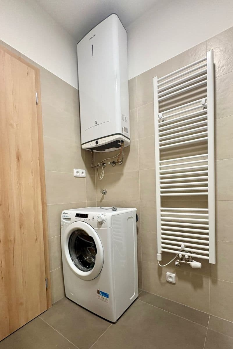 Pronájem bytu 1+kk 34 m², Mochovská, Praha, Praha Pronájem bytu 1+kk 34 m², Mochovská, Praha, Praha