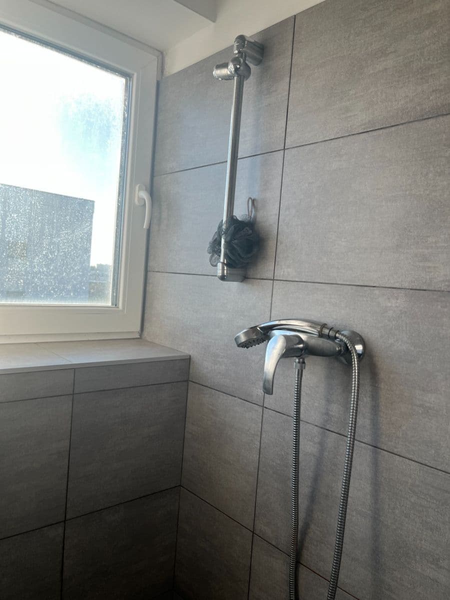 Pronájem bytu 1+kk 45 m², U Uhříněveské obory, Praha, Praha Pronájem bytu 1+kk 45 m², U Uhříněveské obory, Praha, Praha