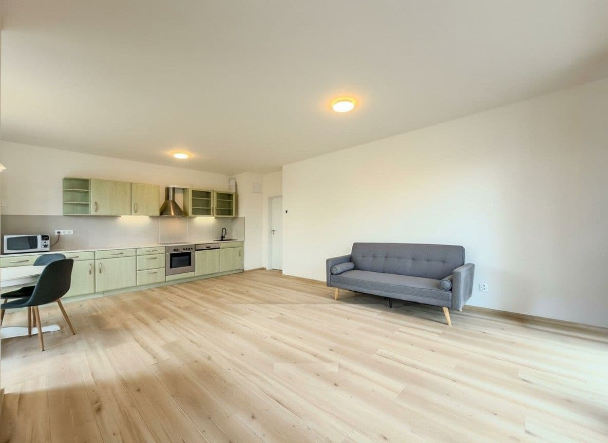 Pronájem bytu 3+kk 96 m², Pod Zahrady, Přezletice, Středočeský kraj Pronájem bytu 3+kk 96 m², Pod Zahrady, Přezletice, Středočeský kraj