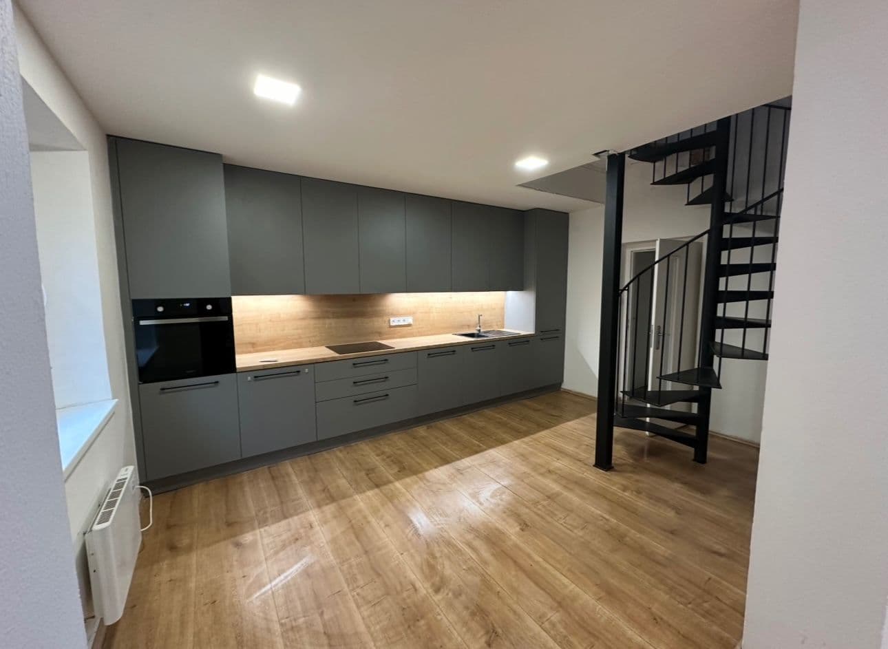 Pronájem domu 130 m², pozemek 100 m², Chocerady, Středočeský kraj Pronájem domu 130 m², pozemek 100 m², Chocerady, Středočeský kraj