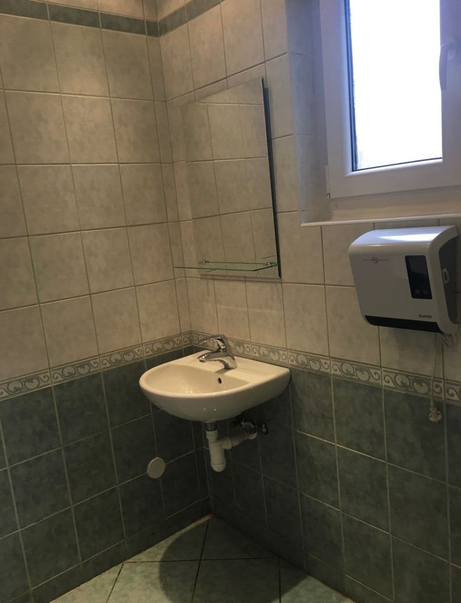 Pronájem domu 130 m², pozemek 100 m², Chocerady, Středočeský kraj Pronájem domu 130 m², pozemek 100 m², Chocerady, Středočeský kraj