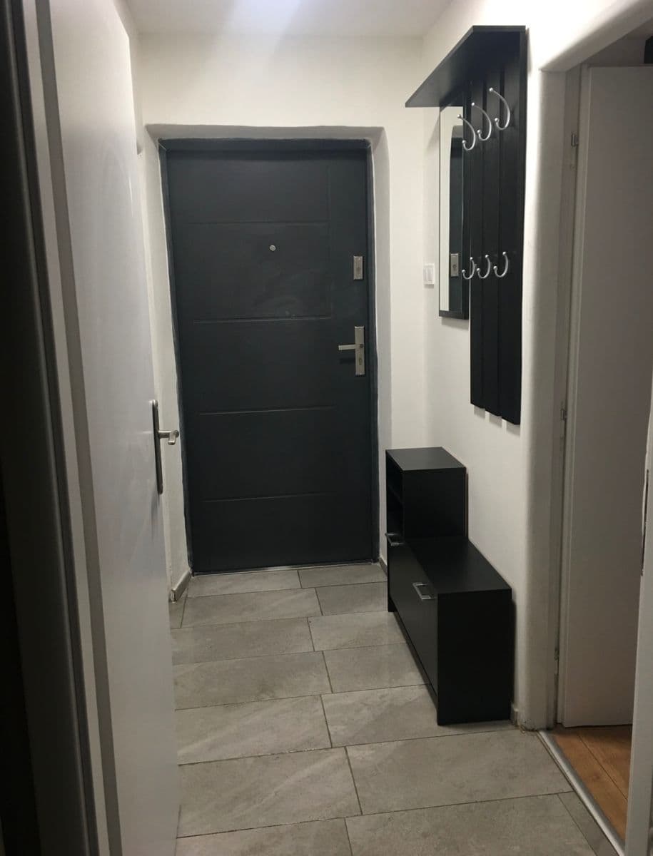 Pronájem domu 130 m², pozemek 100 m², Chocerady, Středočeský kraj Pronájem domu 130 m², pozemek 100 m², Chocerady, Středočeský kraj