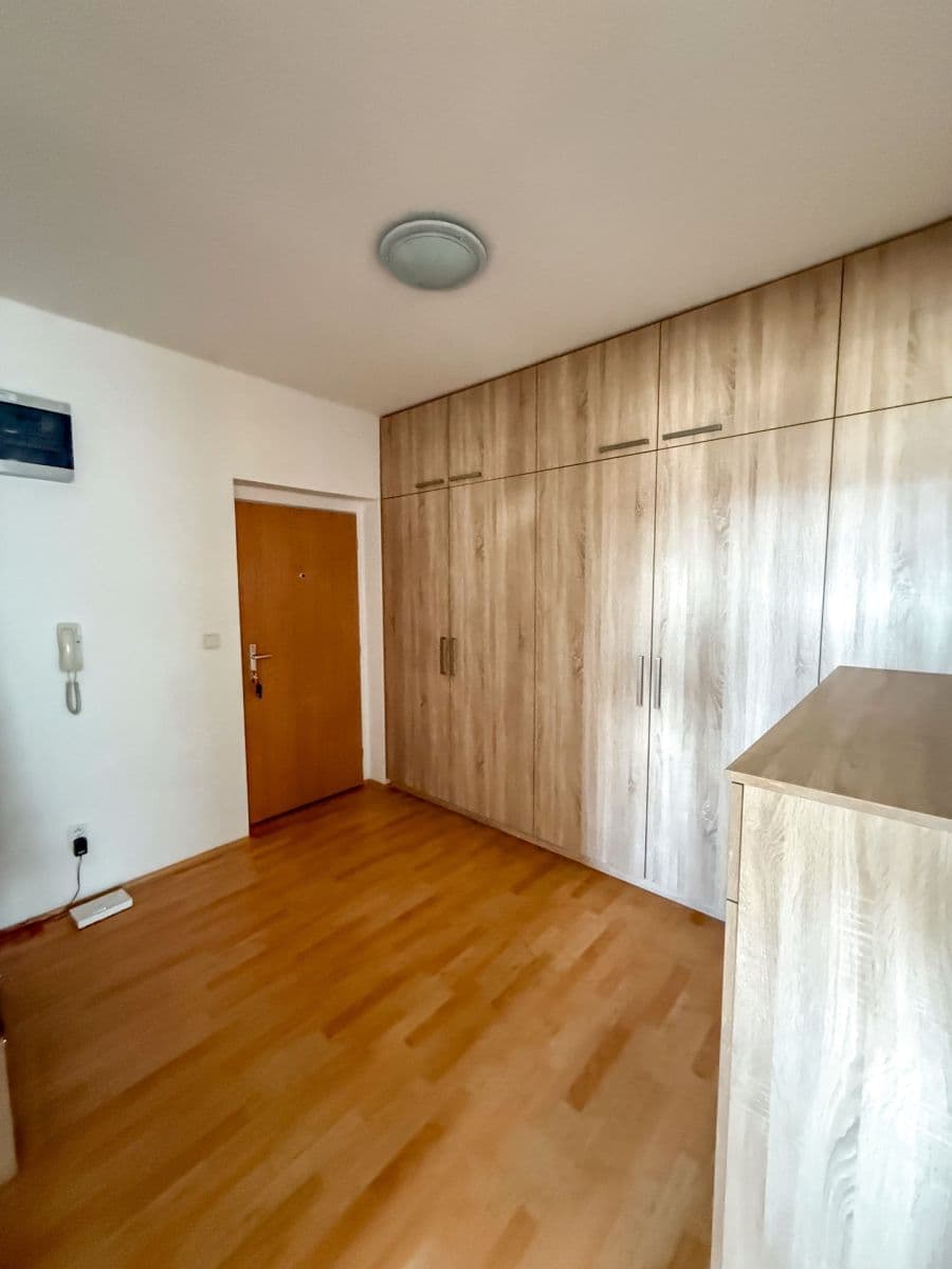 Prodej bytu 2+kk 64 m², Dlouhá, Tišnov, Jihomoravský kraj Prodej bytu 2+kk 64 m², Dlouhá, Tišnov, Jihomoravský kraj
