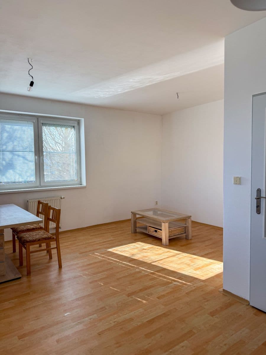 Prodej bytu 2+kk 64 m², Dlouhá, Tišnov, Jihomoravský kraj Prodej bytu 2+kk 64 m², Dlouhá, Tišnov, Jihomoravský kraj