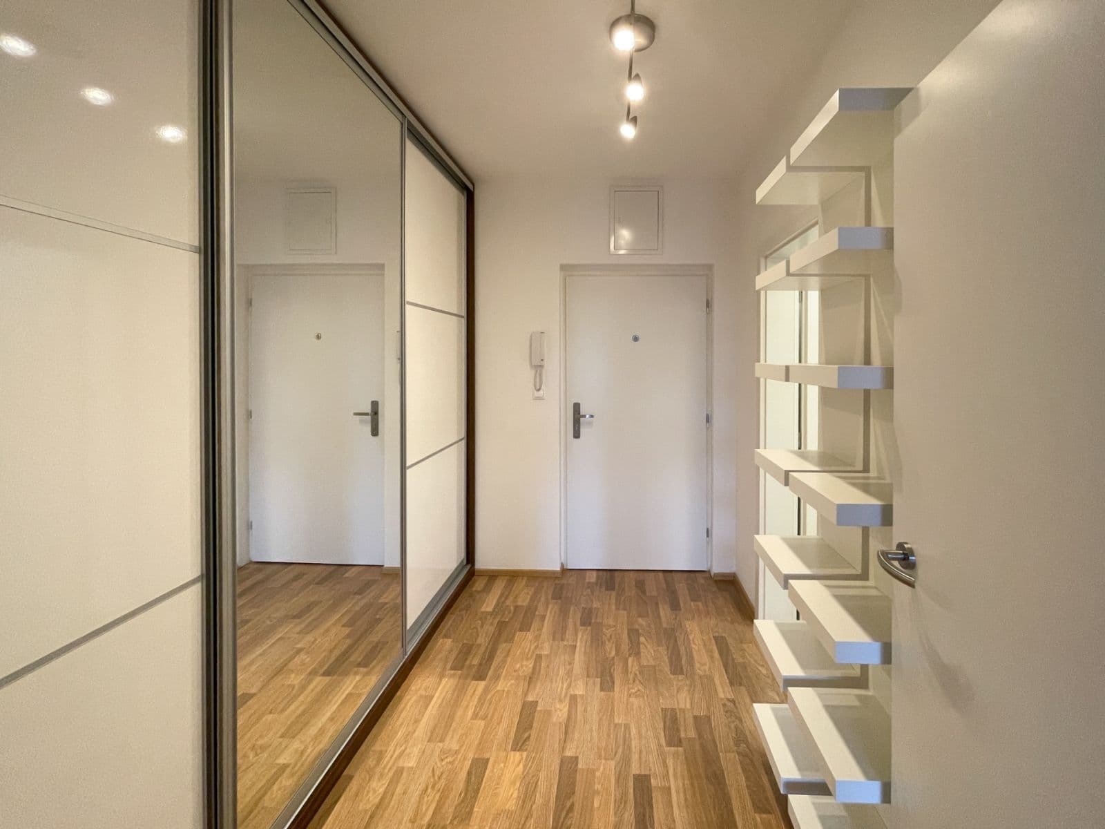 Prodej bytu 1+kk 39 m², Francouzská, Brno, Jihomoravský kraj Prodej bytu 1+kk 39 m², Francouzská, Brno, Jihomoravský kraj