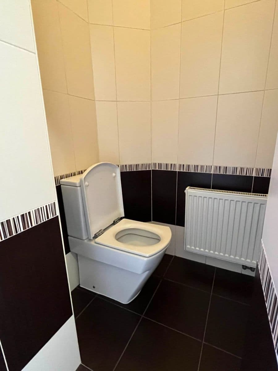 Pronájem bytu 2+1 59 m², Jeseniova, Praha, Praha Pronájem bytu 2+1 59 m², Jeseniova, Praha, Praha