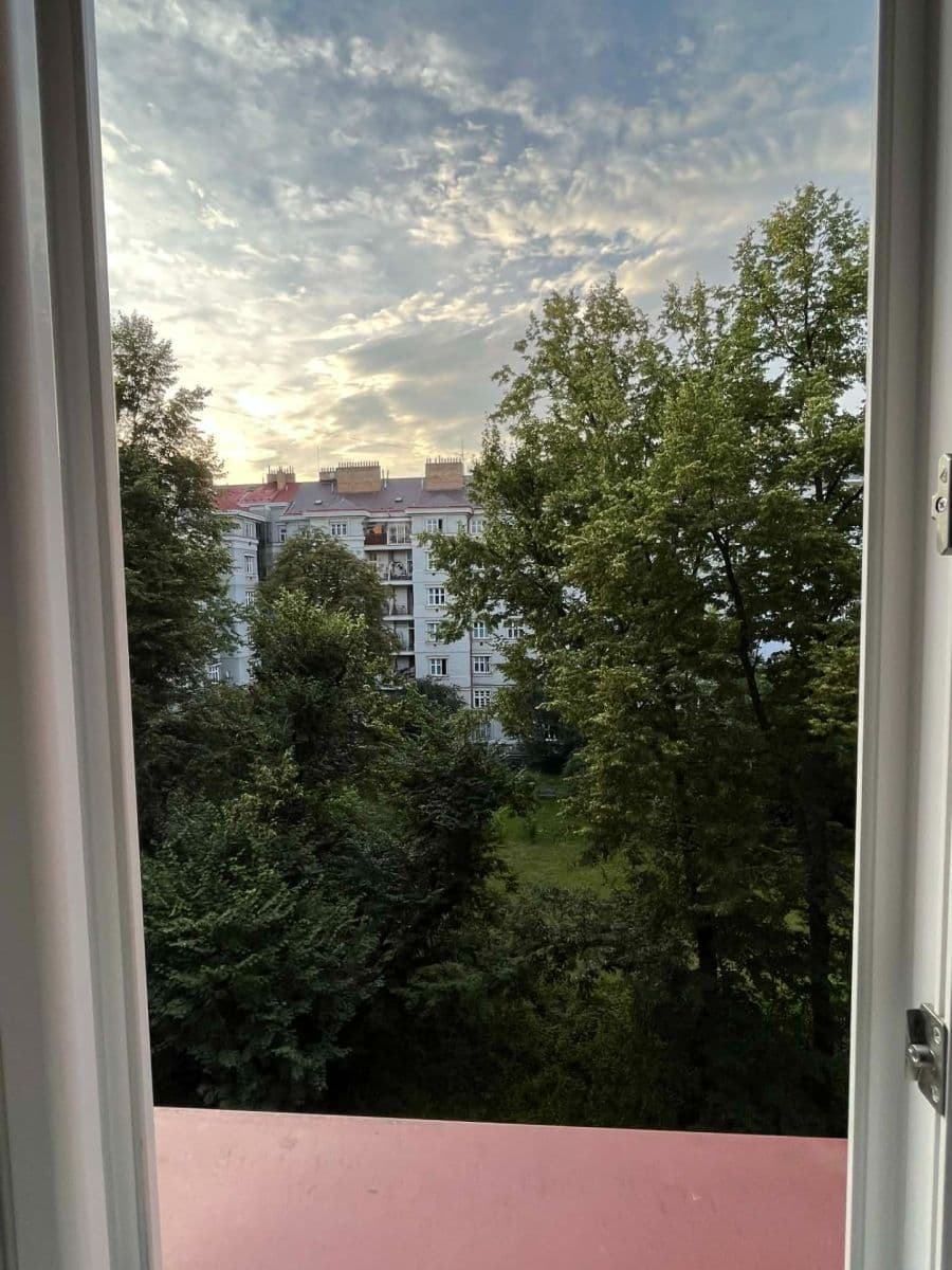 Pronájem bytu 2+1 59 m², Jeseniova, Praha, Praha Pronájem bytu 2+1 59 m², Jeseniova, Praha, Praha