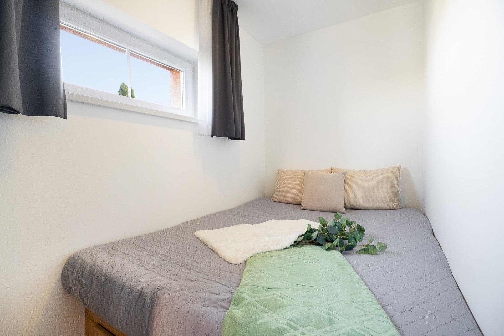 Prodej bytu 1+kk 37 m², Roztocká, Úholičky, Středočeský kraj Prodej bytu 1+kk 37 m², Roztocká, Úholičky, Středočeský kraj