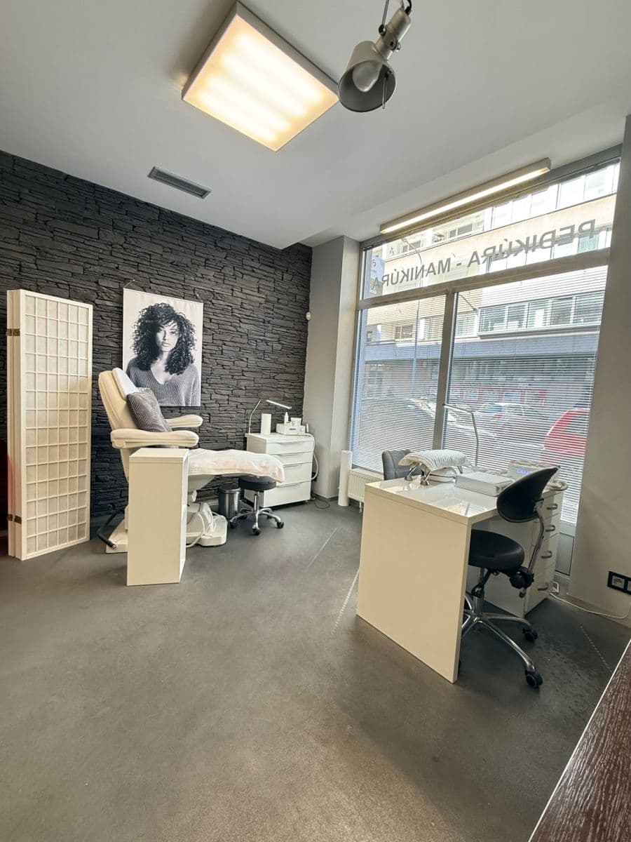 Pronájem nebytového prostoru 25 m², Tusarova, Praha, Praha Pronájem nebytového prostoru 25 m², Tusarova, Praha, Praha