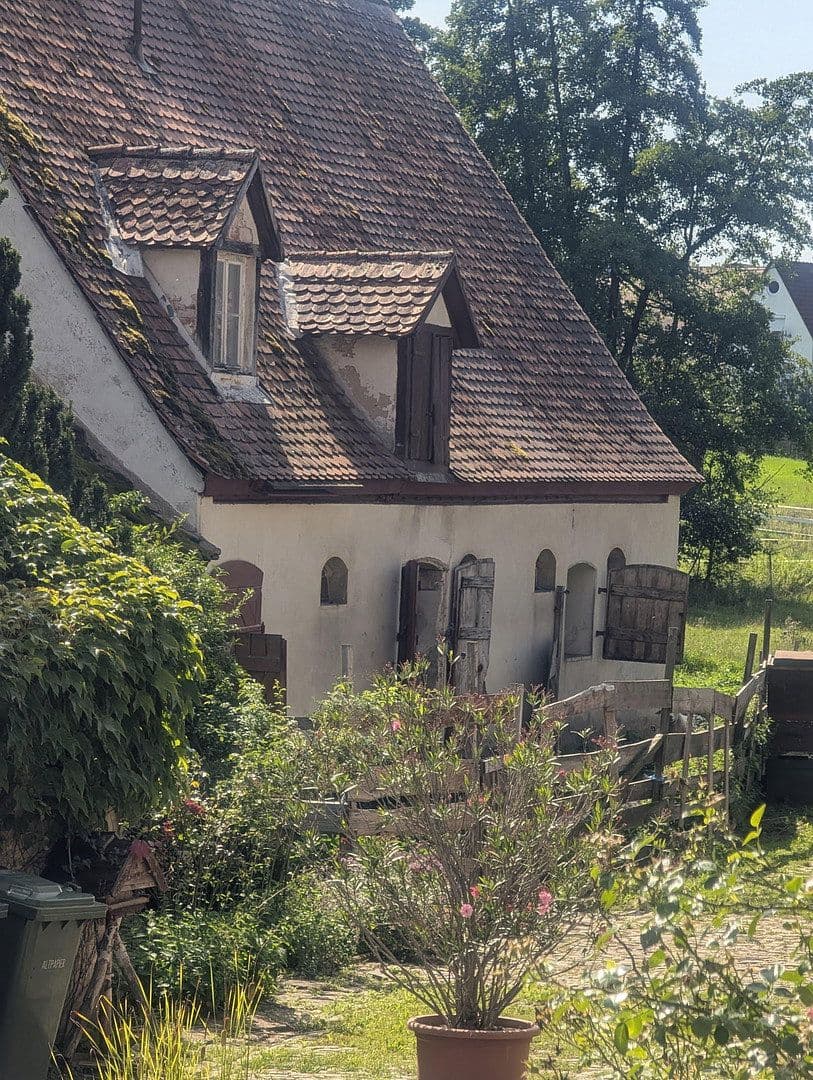 Prodej domu 180 m², pozemek 4.000 m², Wilhermsdorf, Bavorsko Prodej domu 180 m², pozemek 4.000 m², Wilhermsdorf, Bavorsko