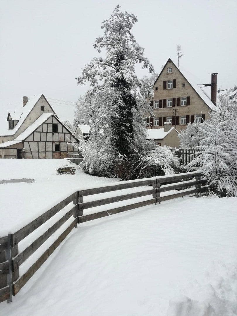 Prodej domu 180 m², pozemek 4.000 m², Wilhermsdorf, Bavorsko Prodej domu 180 m², pozemek 4.000 m², Wilhermsdorf, Bavorsko