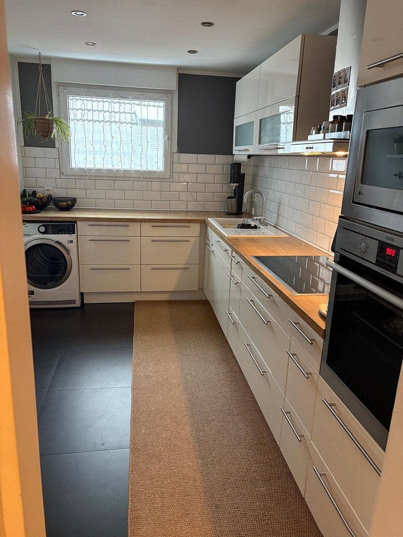 Pronájem bytu 3+1 100 m², Kapellenstr. 4, Hagen, Severní Porýní-Vestfálsko Pronájem bytu 3+1 100 m², Kapellenstr. 4, Hagen, Severní Porýní-Vestfálsko