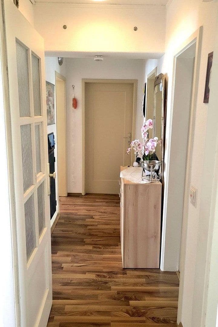 Prodej bytu 3+1 73 m², Kniebisstraße 10, Stuttgart, Bádensko-Württembersko Prodej bytu 3+1 73 m², Kniebisstraße 10, Stuttgart, Bádensko-Württembersko