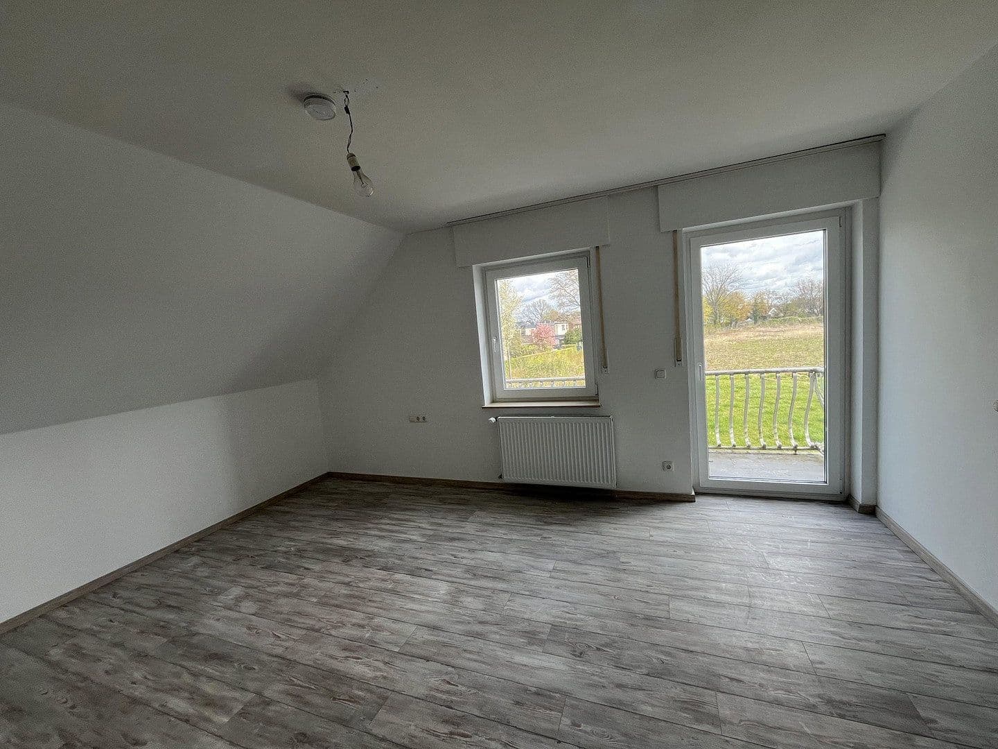 Prodej domu 240 m², pozemek 1.000 m², Oelde, Severní Porýní-Vestfálsko Prodej domu 240 m², pozemek 1.000 m², Oelde, Severní Porýní-Vestfálsko
