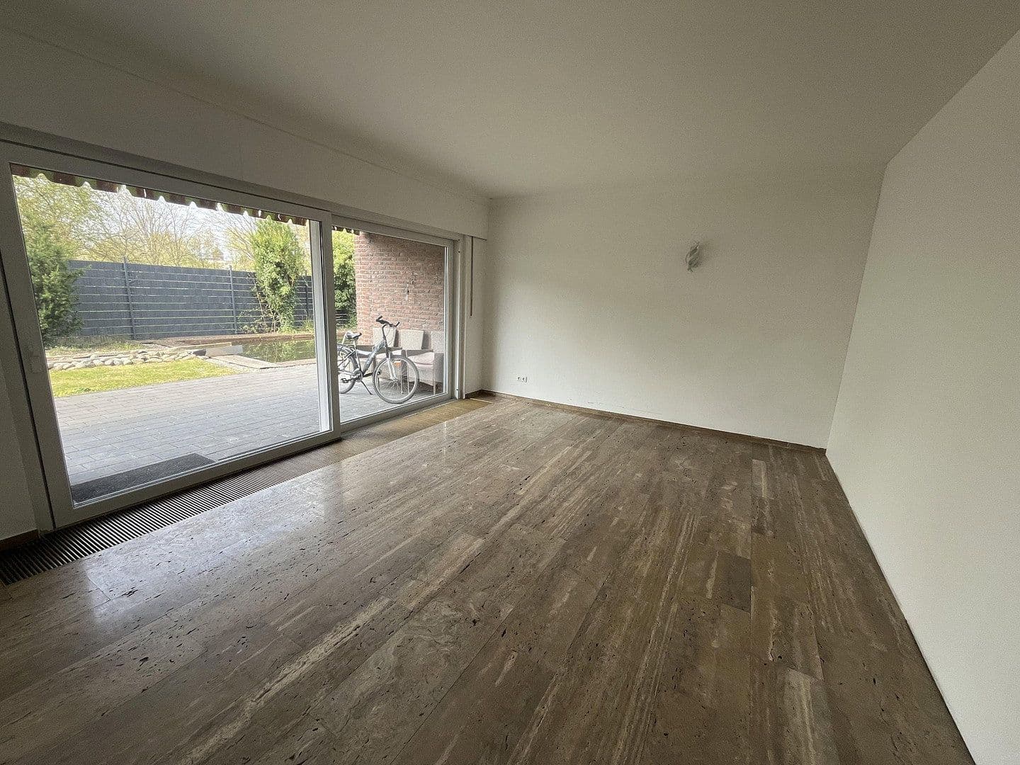 Prodej domu 240 m², pozemek 1.000 m², Oelde, Severní Porýní-Vestfálsko Prodej domu 240 m², pozemek 1.000 m², Oelde, Severní Porýní-Vestfálsko