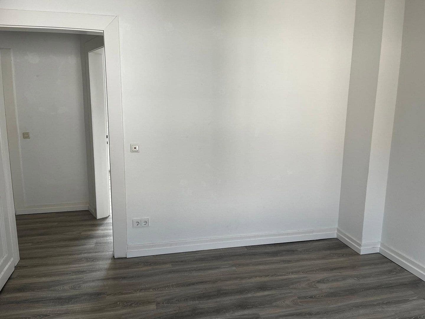 Pronájem bytu 1+1 35 m², Reinarzstr. 39, Krefeld, Severní Porýní-Vestfálsko Pronájem bytu 1+1 35 m², Reinarzstr. 39, Krefeld, Severní Porýní-Vestfálsko