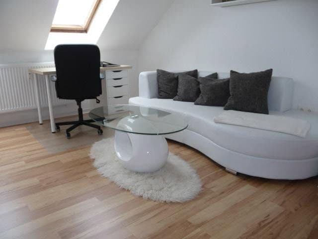 Prodej bytu 4+1 87 m², Rollgasse 13, Weimar, Durynsko Prodej bytu 4+1 87 m², Rollgasse 13, Weimar, Durynsko