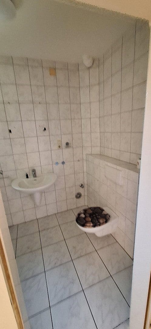 Pronájem bytu 4+1 107 m², St.Michael-Str. 20, Siegen, Severní Porýní-Vestfálsko Pronájem bytu 4+1 107 m², St.Michael-Str. 20, Siegen, Severní Porýní-Vestfálsko