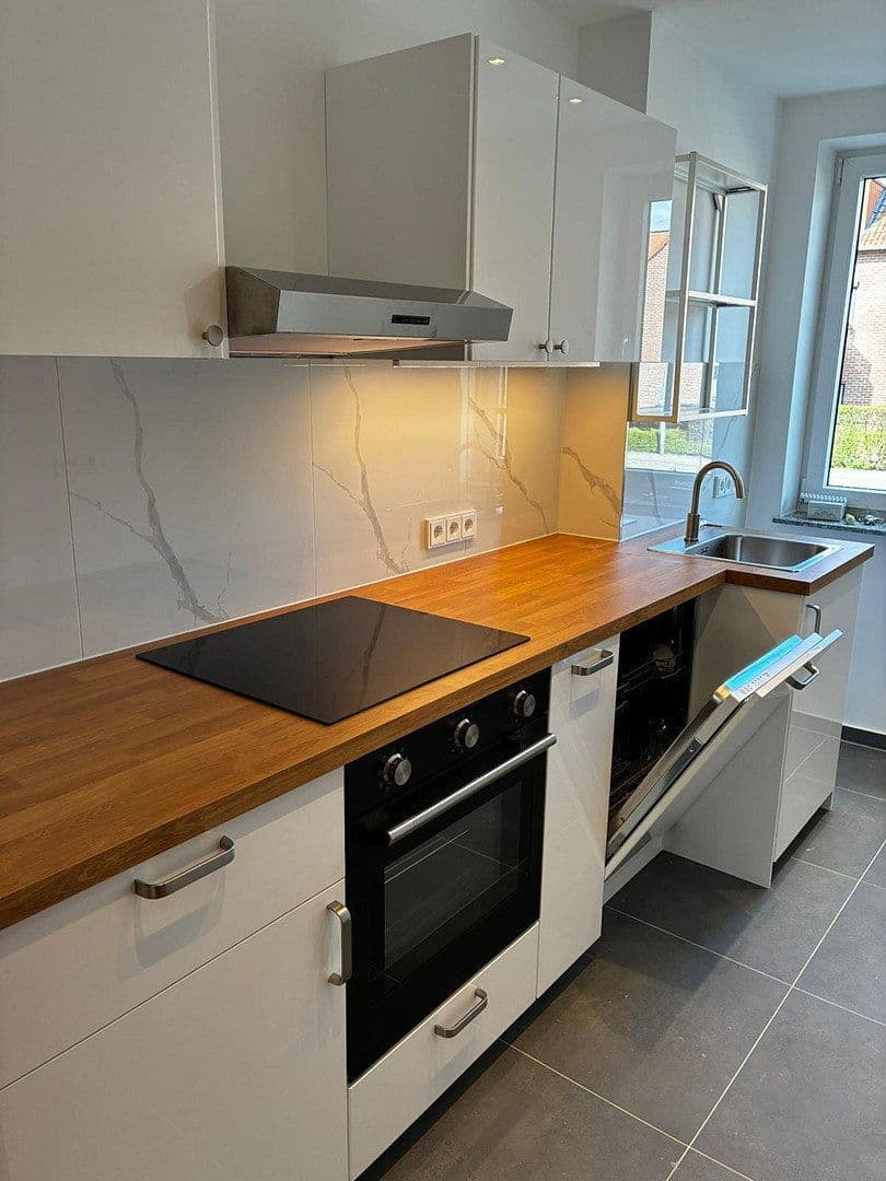 Pronájem bytu 3+1 67 m², Hannover, Dolní Sasko Pronájem bytu 3+1 67 m², Hannover, Dolní Sasko