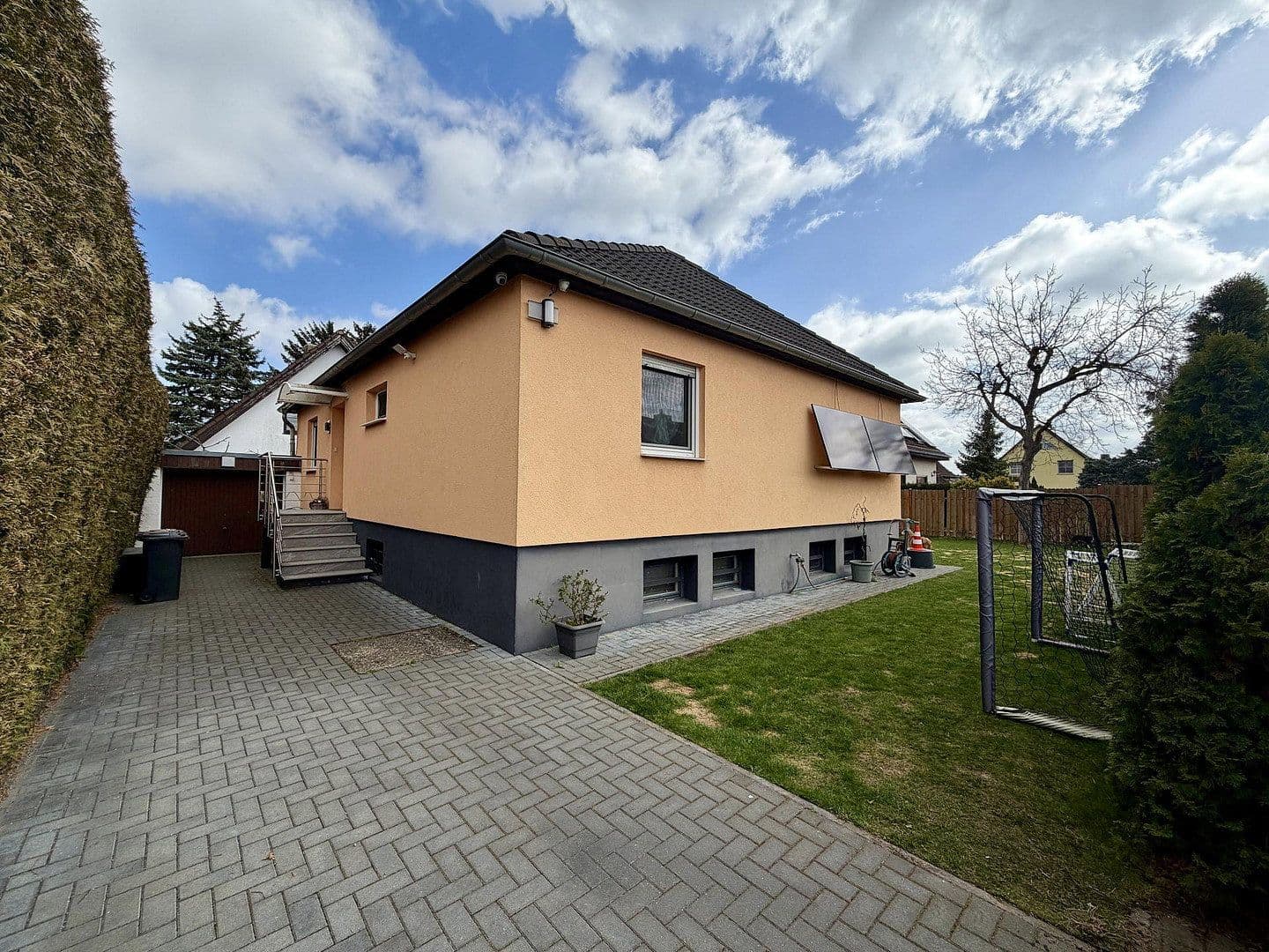 Prodej domu 84 m², pozemek 502 m², Berlin, Berlín Prodej domu 84 m², pozemek 502 m², Berlin, Berlín