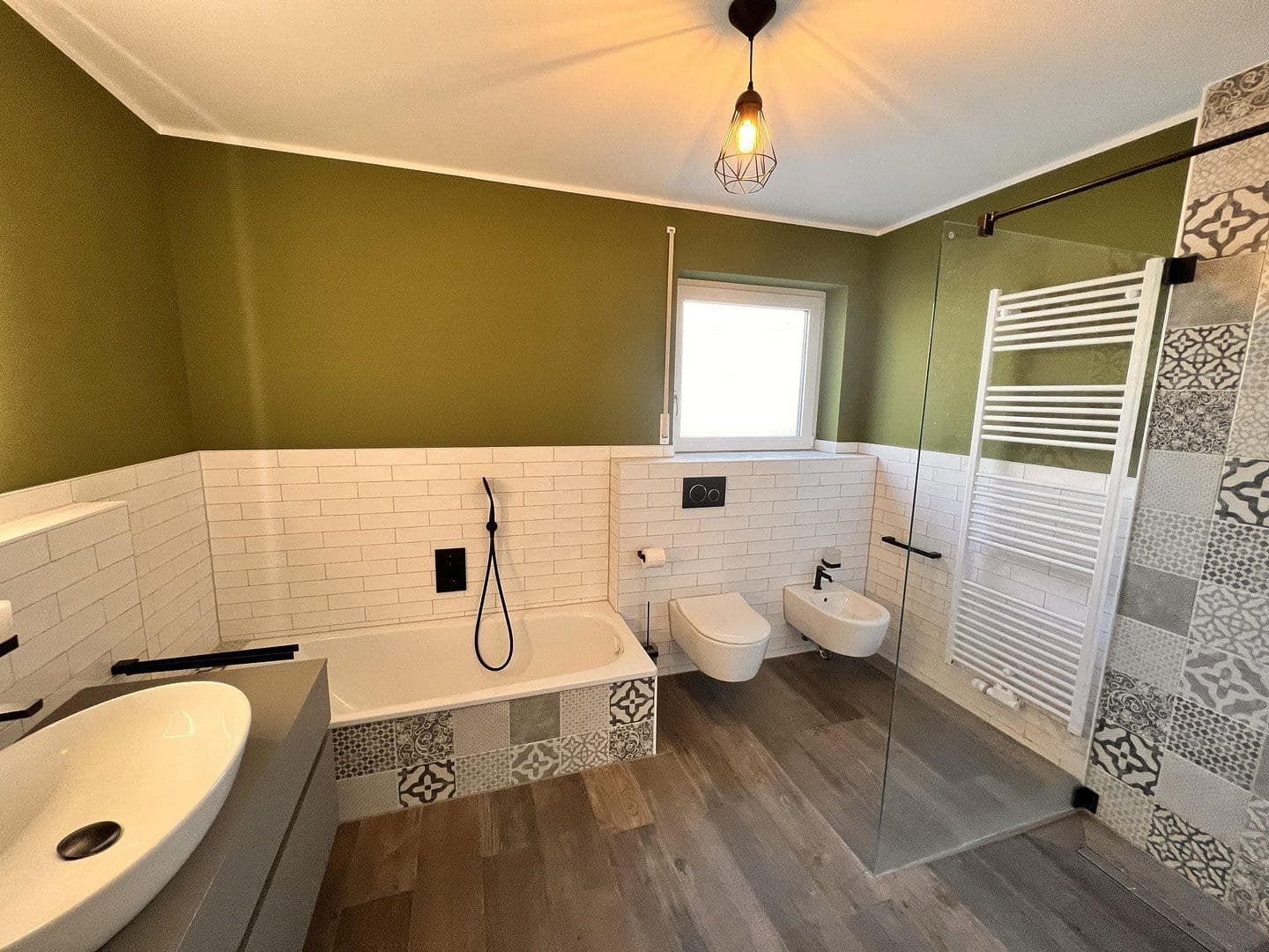 Pronájem bytu 3+1 86 m², Heilbronn, Bádensko-Württembersko Pronájem bytu 3+1 86 m², Heilbronn, Bádensko-Württembersko