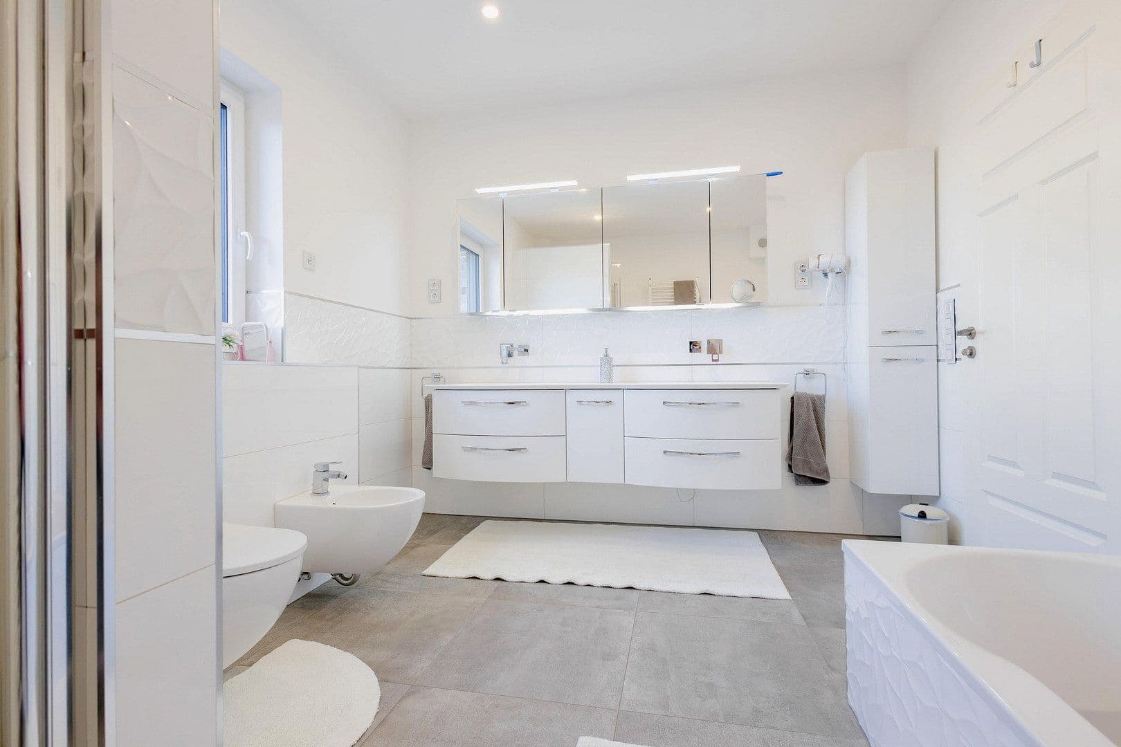 Prodej domu 239 m², pozemek 633 m², Laboe, Šlesvicko-Holštýnsko Prodej domu 239 m², pozemek 633 m², Laboe, Šlesvicko-Holštýnsko