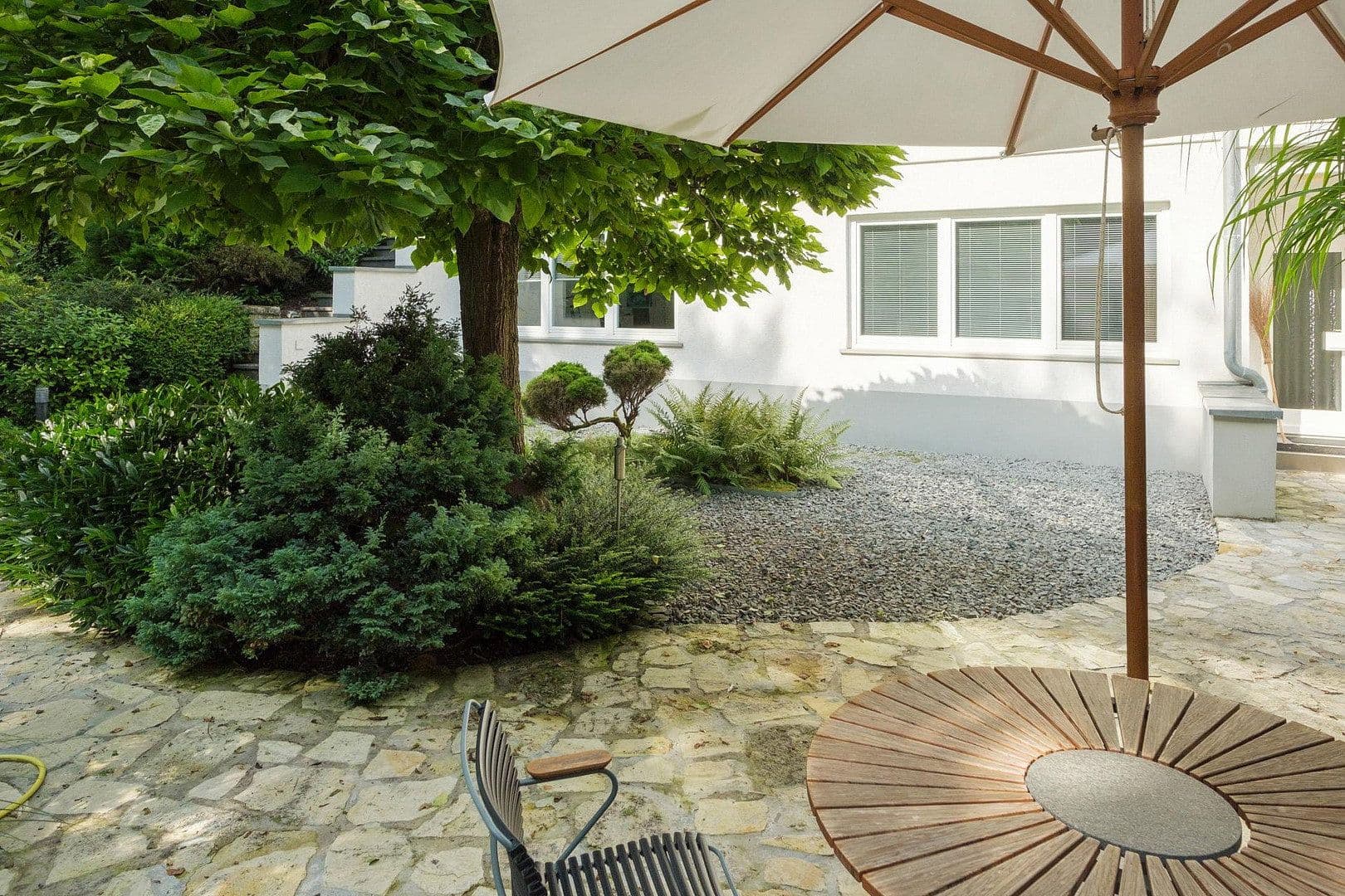 Prodej domu 228 m², pozemek 1.435 m², Ingelheim am Rhein, Porýní-Falc Prodej domu 228 m², pozemek 1.435 m², Ingelheim am Rhein, Porýní-Falc