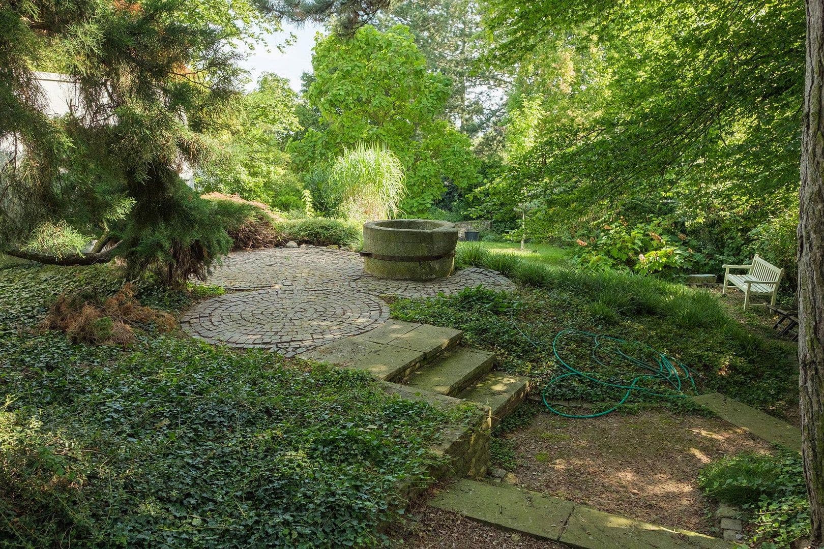 Prodej domu 228 m², pozemek 1.435 m², Ingelheim am Rhein, Porýní-Falc Prodej domu 228 m², pozemek 1.435 m², Ingelheim am Rhein, Porýní-Falc