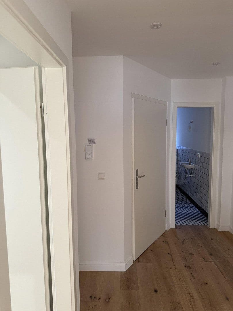 Pronájem bytu 3+1 73 m², Bussenstraße 58, Stuttgart, Bádensko-Württembersko Pronájem bytu 3+1 73 m², Bussenstraße 58, Stuttgart, Bádensko-Württembersko