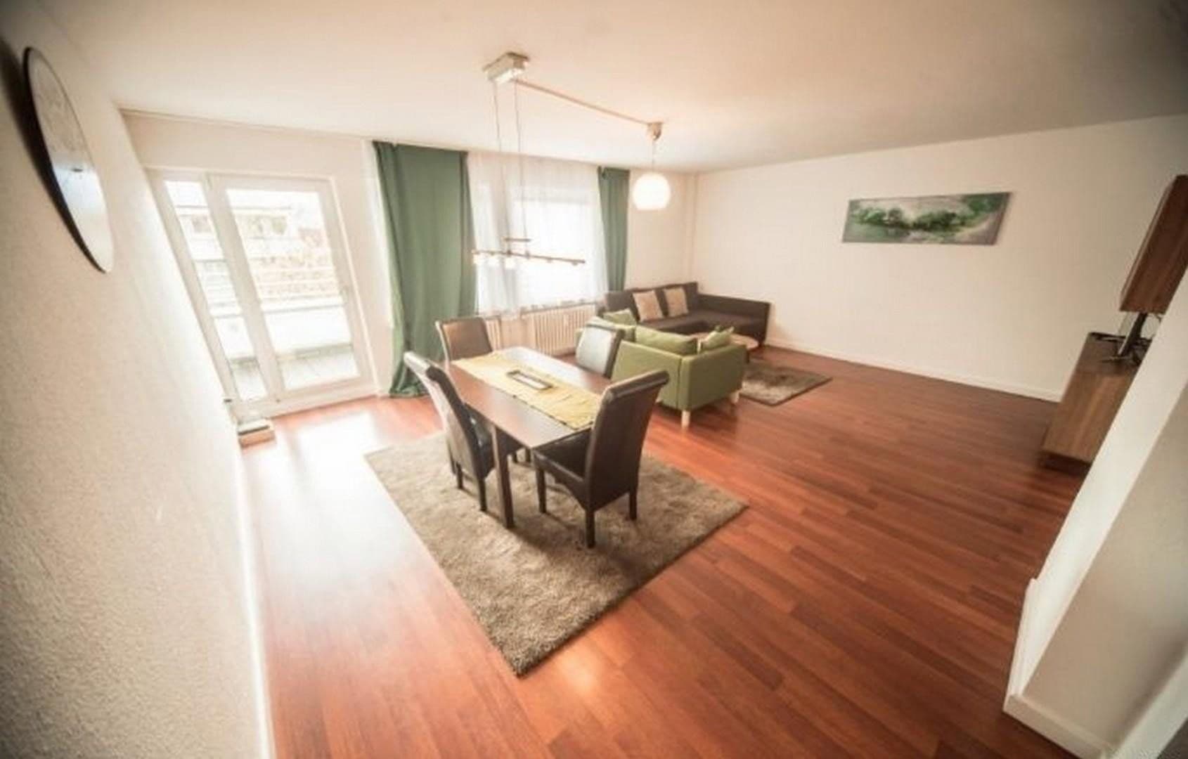 Pronájem bytu 2+1 80 m², Hohenzollernring 42, Köln, Severní Porýní-Vestfálsko Pronájem bytu 2+1 80 m², Hohenzollernring 42, Köln, Severní Porýní-Vestfálsko