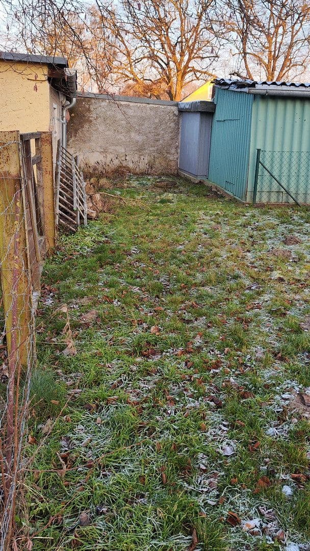 Prodej domu 92 m², pozemek 1.813 m², Dorfstraße 35, Putbus, Mecklenburg-Vorpommern Prodej domu 92 m², pozemek 1.813 m², Dorfstraße 35, Putbus, Mecklenburg-Vorpommern