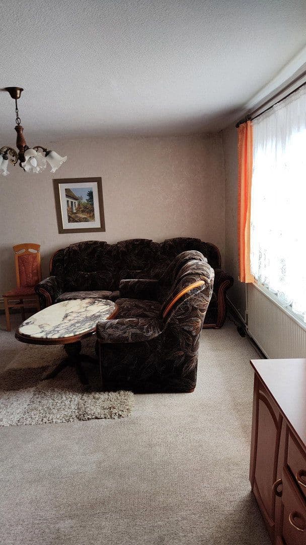 Prodej domu 92 m², pozemek 1.813 m², Dorfstraße 35, Putbus, Mecklenburg-Vorpommern Prodej domu 92 m², pozemek 1.813 m², Dorfstraße 35, Putbus, Mecklenburg-Vorpommern