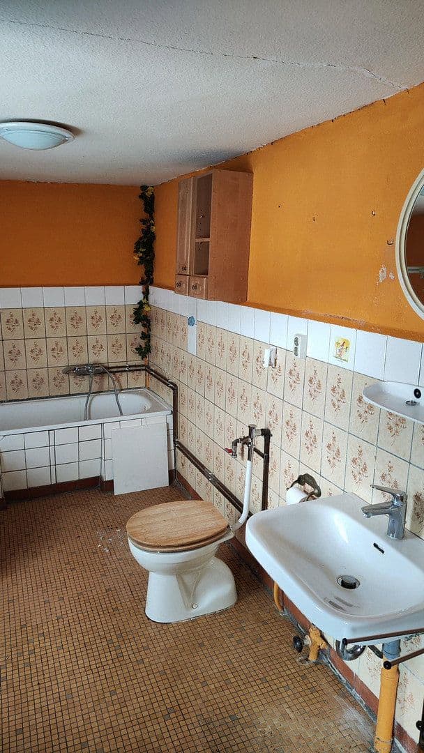 Prodej domu 92 m², pozemek 1.813 m², Dorfstraße 35, Putbus, Mecklenburg-Vorpommern Prodej domu 92 m², pozemek 1.813 m², Dorfstraße 35, Putbus, Mecklenburg-Vorpommern