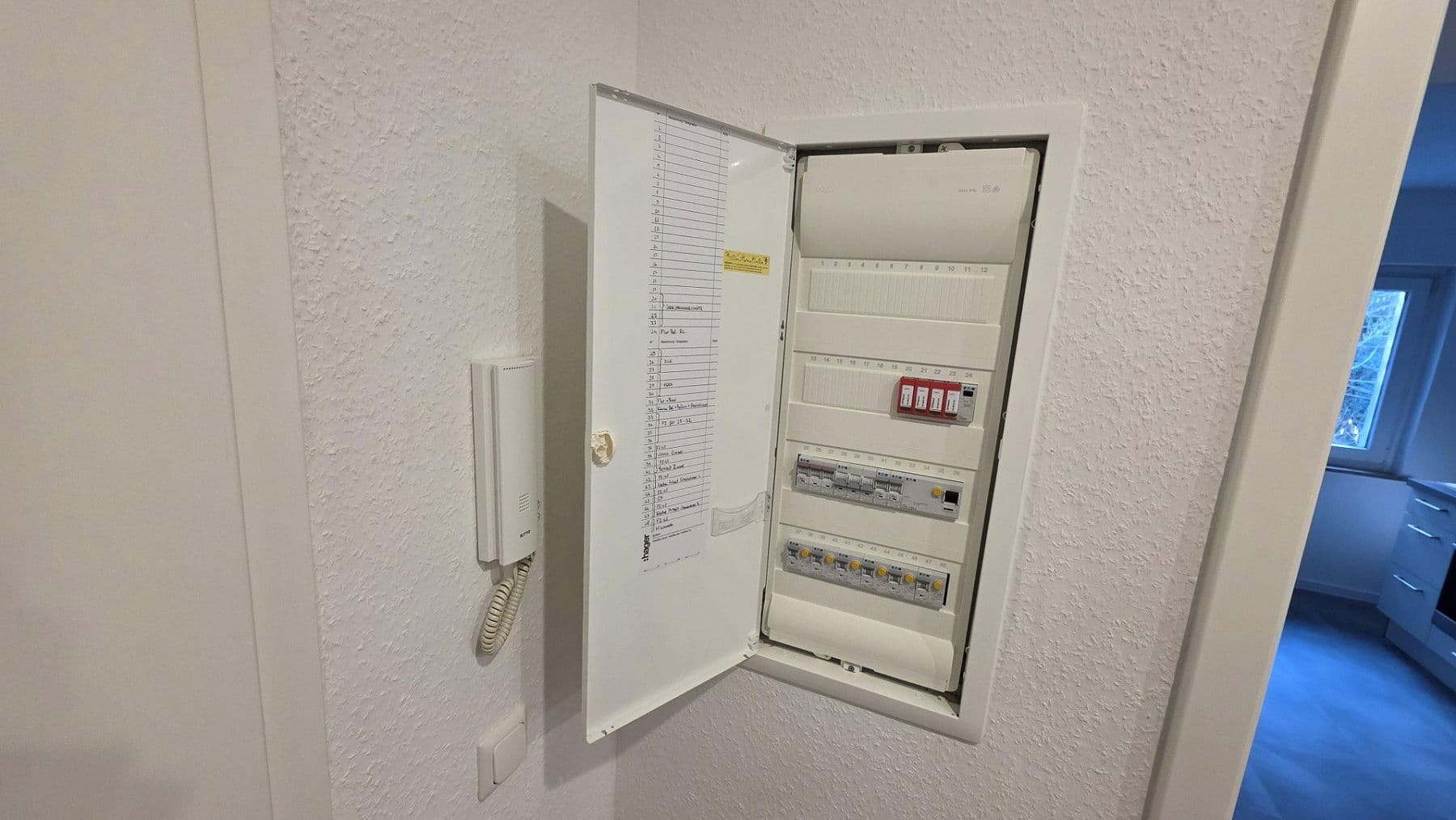 Pronájem bytu 3+1 70 m², Emilienstraße 54, Siegen, Severní Porýní-Vestfálsko Pronájem bytu 3+1 70 m², Emilienstraße 54, Siegen, Severní Porýní-Vestfálsko