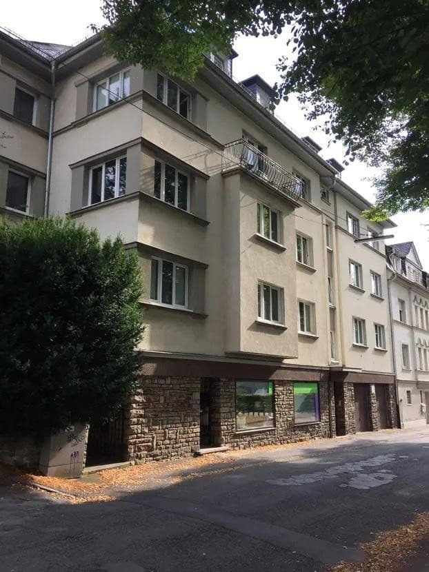 Pronájem bytu 3+1 70 m², Emilienstraße 54, Siegen, Severní Porýní-Vestfálsko Pronájem bytu 3+1 70 m², Emilienstraße 54, Siegen, Severní Porýní-Vestfálsko