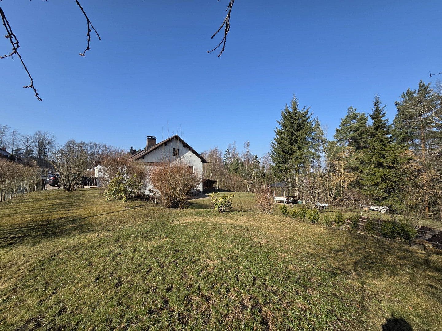 Prodej domu 224 m², pozemek 3.300 m², Arzberg, Bavorsko Prodej domu 224 m², pozemek 3.300 m², Arzberg, Bavorsko