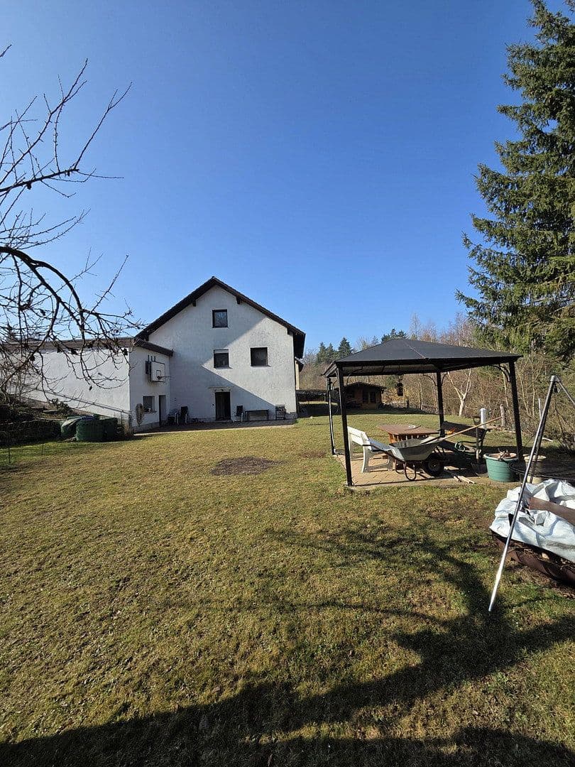 Prodej domu 224 m², pozemek 3.300 m², Arzberg, Bavorsko Prodej domu 224 m², pozemek 3.300 m², Arzberg, Bavorsko