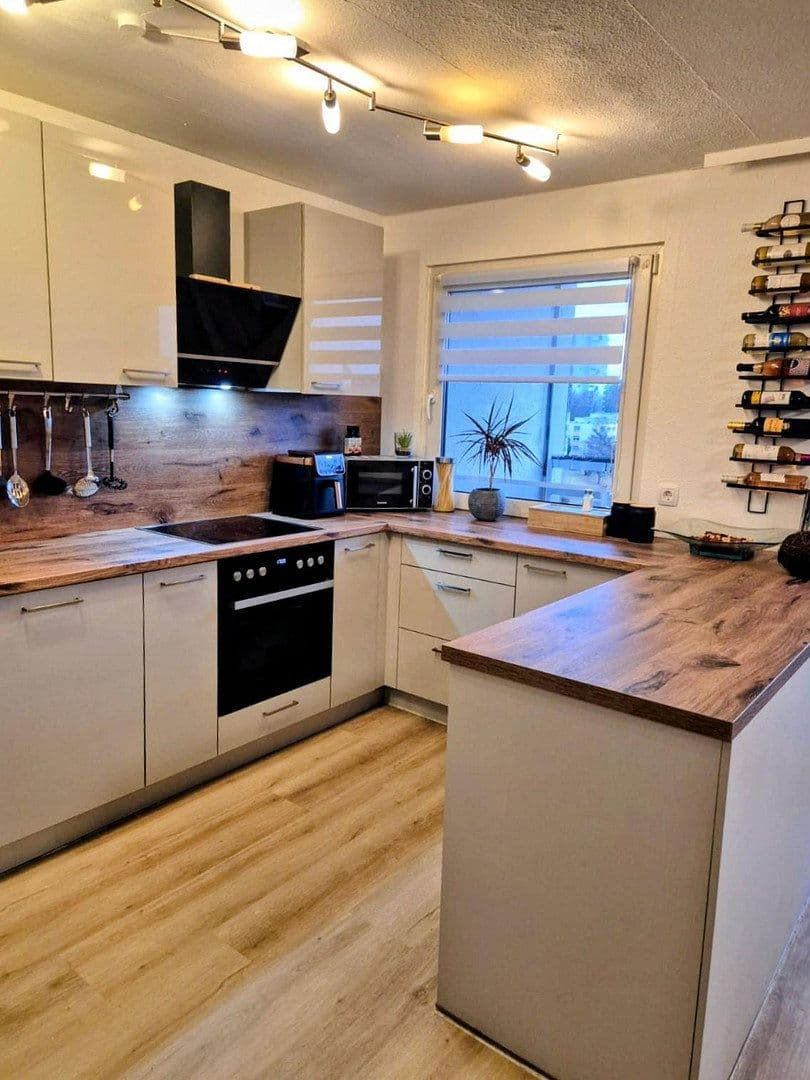 Prodej bytu 2+kk 60 m², Suttnerstraße 36, Stuttgart, Bádensko-Württembersko Prodej bytu 2+kk 60 m², Suttnerstraße 36, Stuttgart, Bádensko-Württembersko