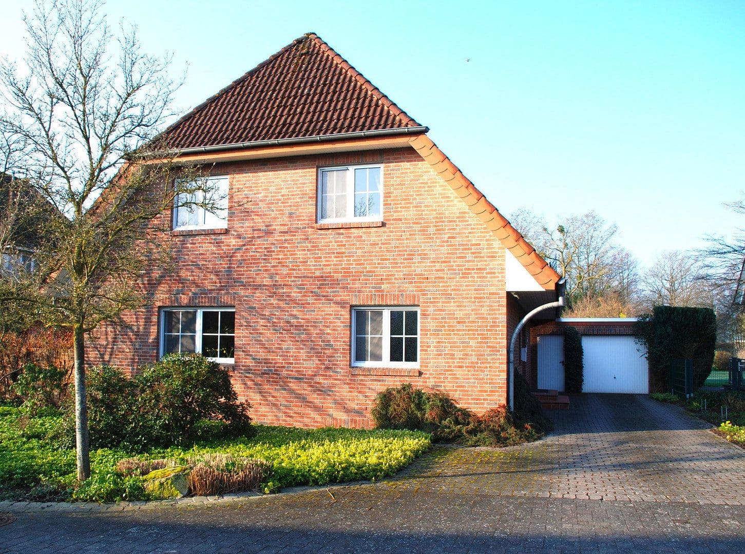 Prodej domu 197 m², pozemek 1.534 m², Bad Münder am Deister, Dolní Sasko Prodej domu 197 m², pozemek 1.534 m², Bad Münder am Deister, Dolní Sasko