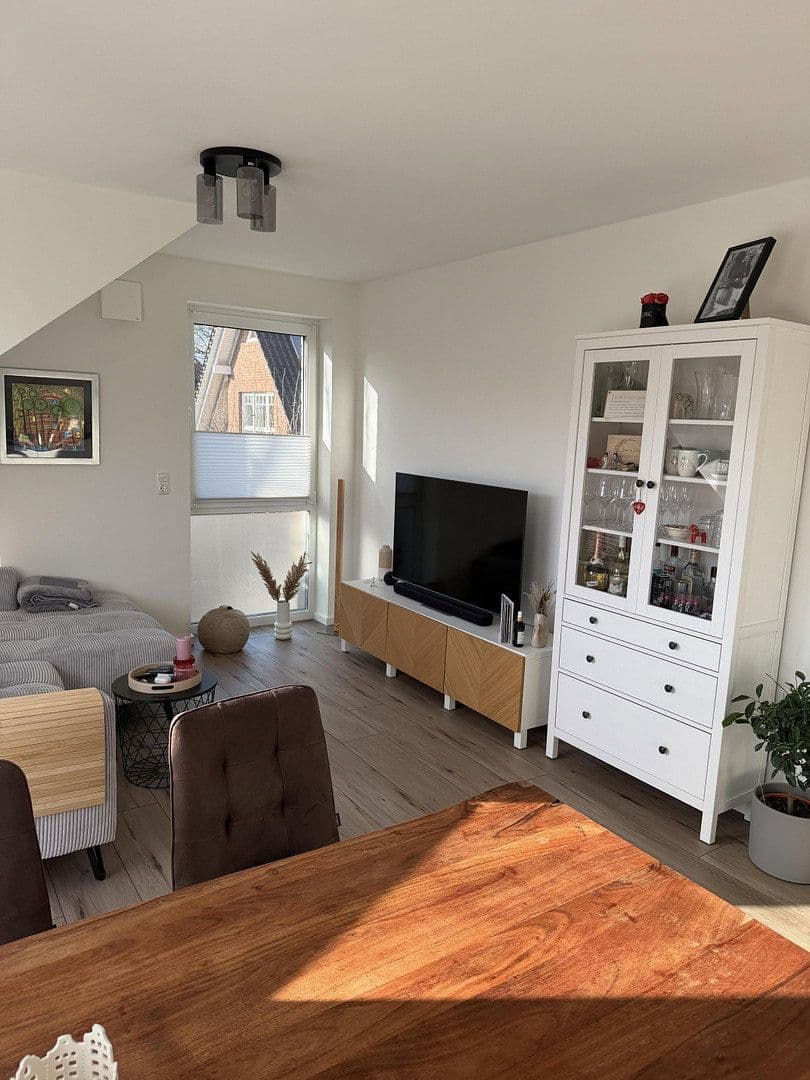 Pronájem bytu 3+1 66 m², Heideweg 7, Scheeßel, Dolní Sasko Pronájem bytu 3+1 66 m², Heideweg 7, Scheeßel, Dolní Sasko