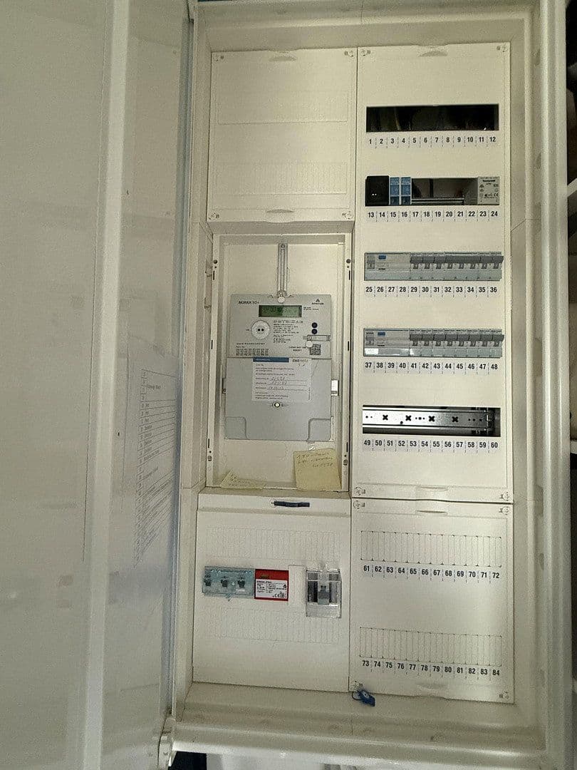 Prodej domu 128 m², pozemek 733 m², Roßfelde 12, Zetel, Dolní Sasko Prodej domu 128 m², pozemek 733 m², Roßfelde 12, Zetel, Dolní Sasko