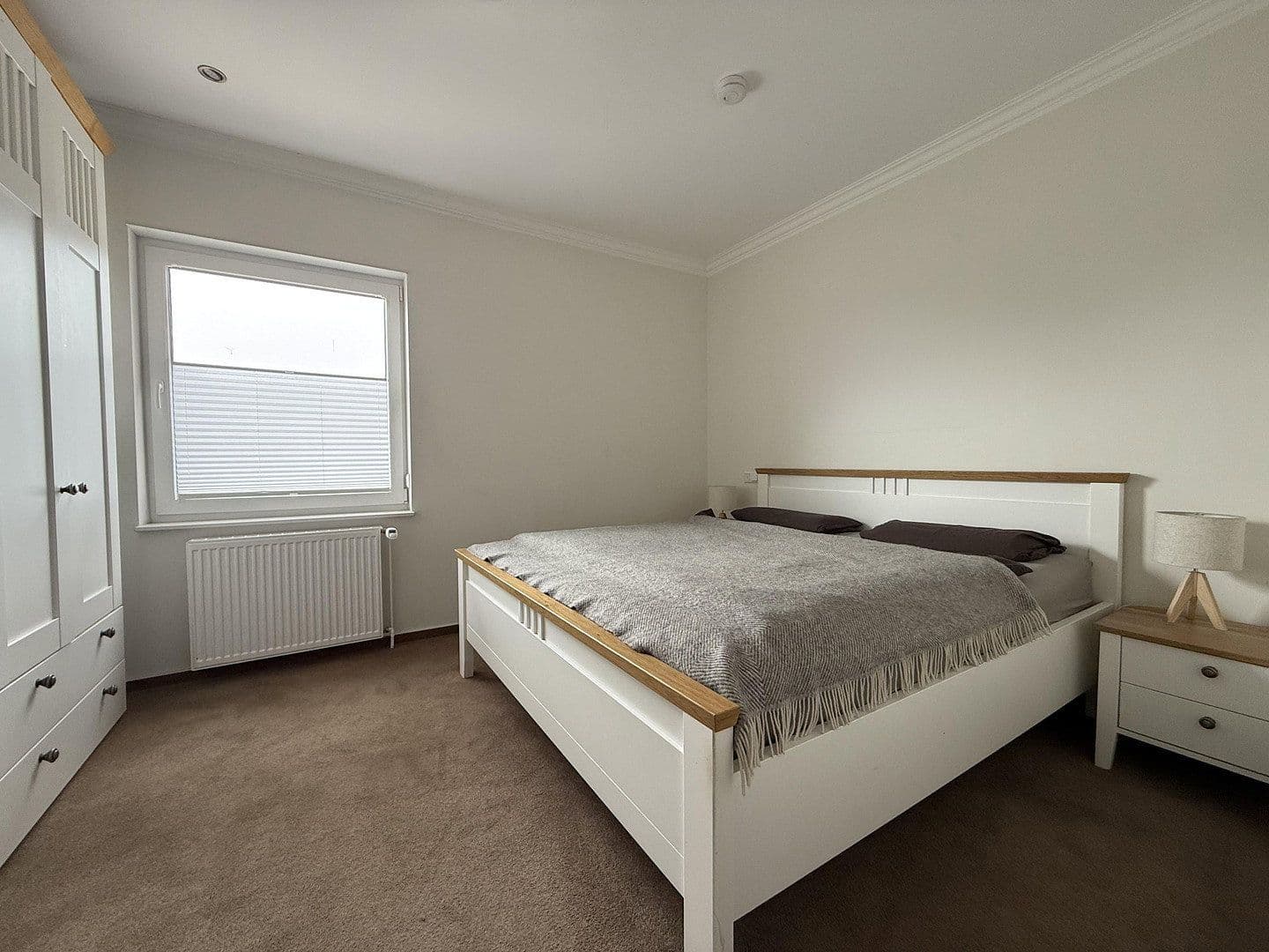 Prodej domu 128 m², pozemek 733 m², Roßfelde 12, Zetel, Dolní Sasko Prodej domu 128 m², pozemek 733 m², Roßfelde 12, Zetel, Dolní Sasko