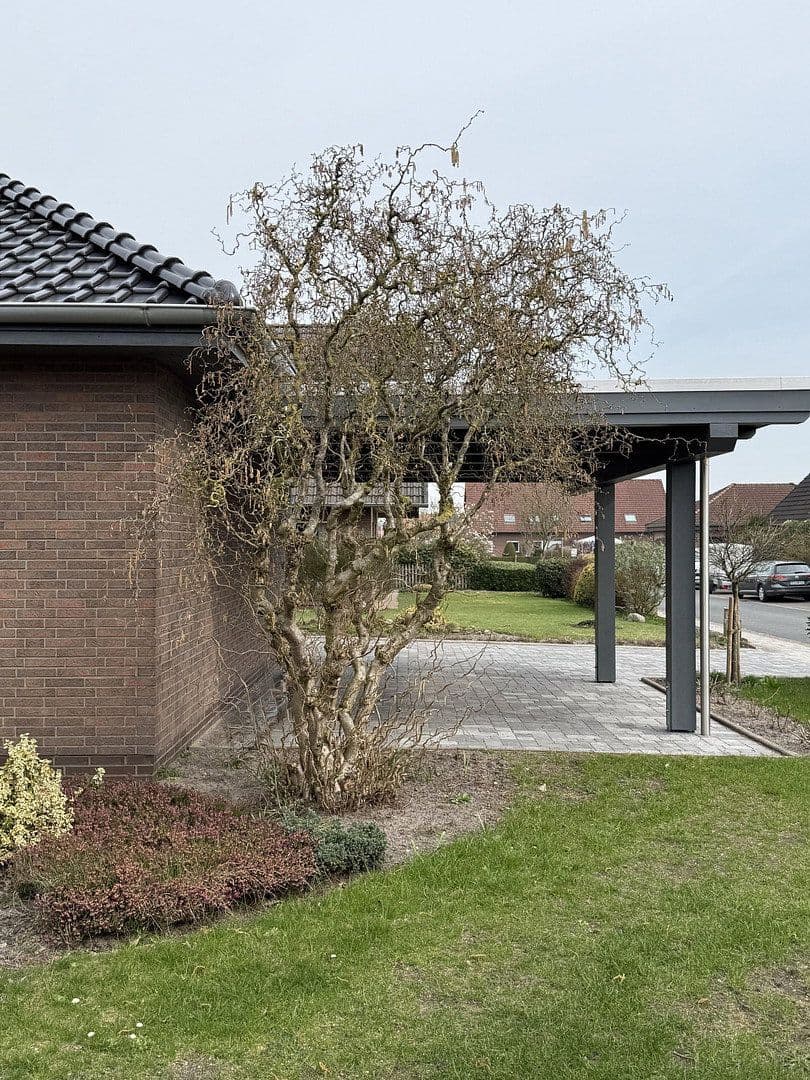 Prodej domu 128 m², pozemek 733 m², Roßfelde 12, Zetel, Dolní Sasko Prodej domu 128 m², pozemek 733 m², Roßfelde 12, Zetel, Dolní Sasko